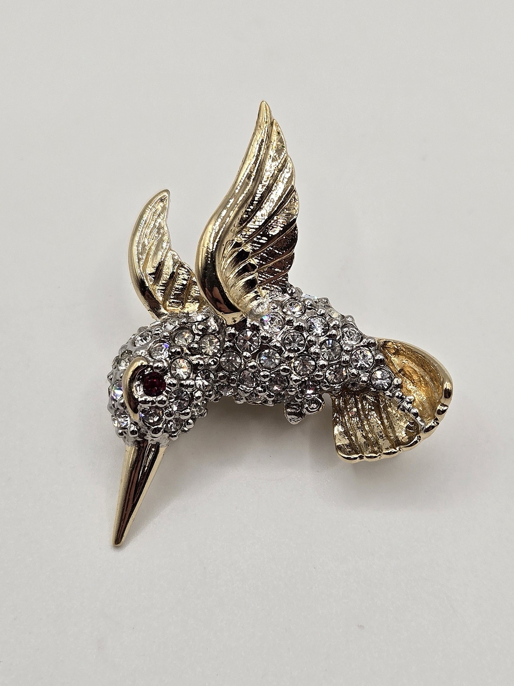 ✨ Vintage Butler Rhinestone Hummingbird Brooch ✨ - Picture 3 of 8